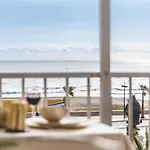Luxury Terrace & Beachfront By Turivida Appartamento Fuengirola